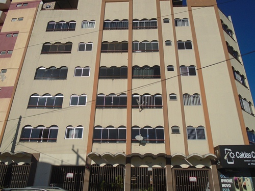 Edf. Tocantins -Três Quartos(1 suite) Garagem-elevador-R$1320,00 incluso condômínio